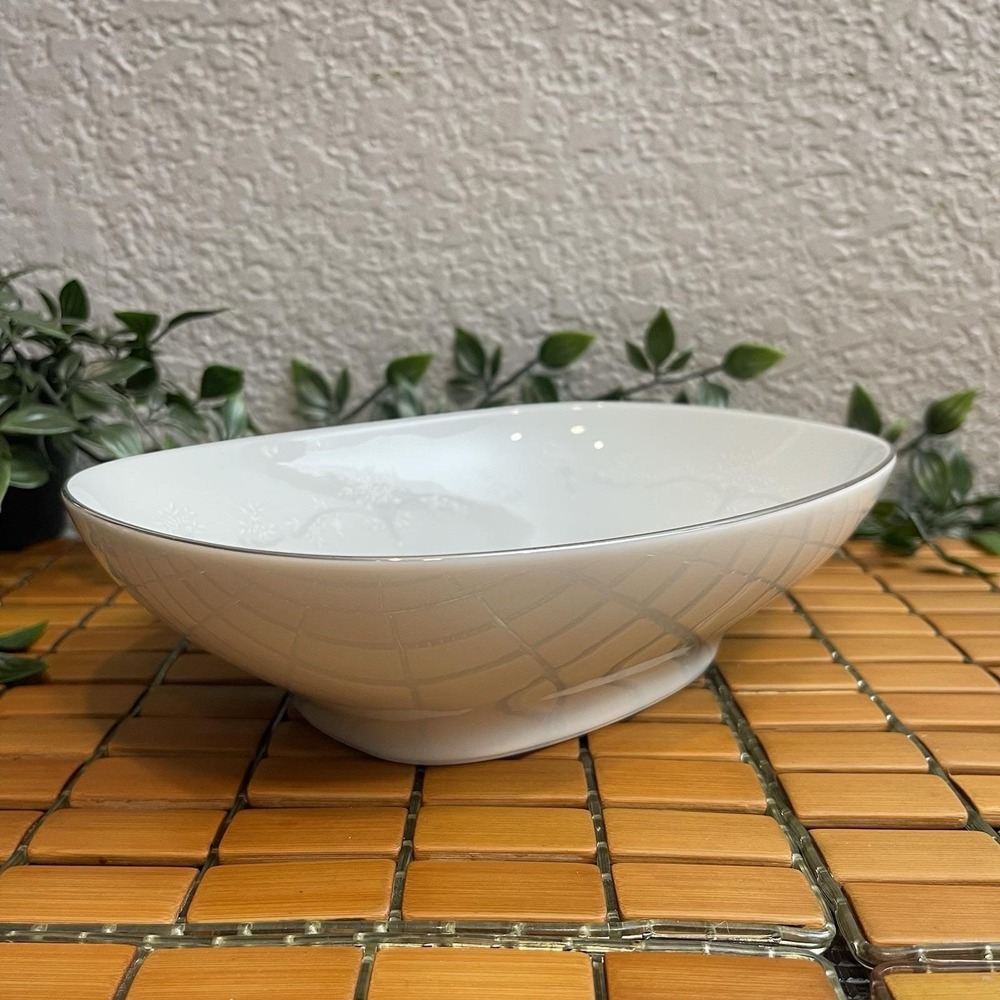 Vintage Noritake Whitebrook 6441 Oval Vegetable Serving Bowl Platinum Trim Mint